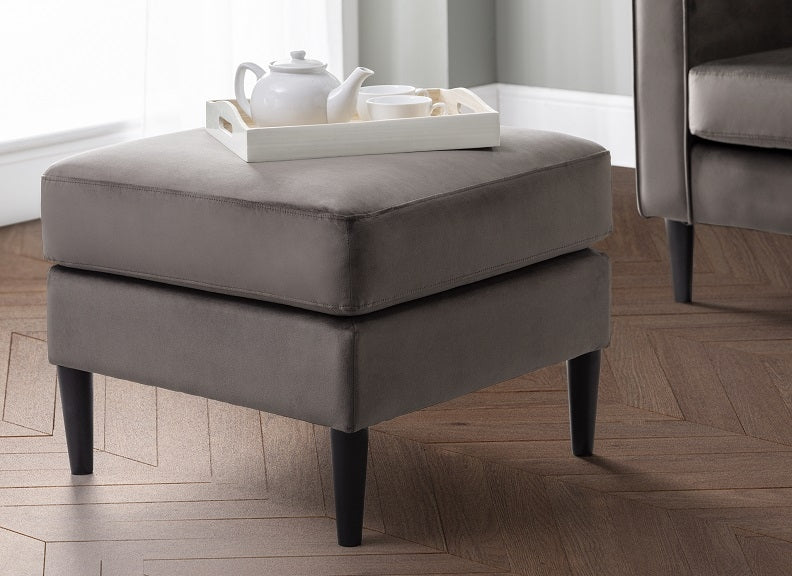Hayward Ottoman Room