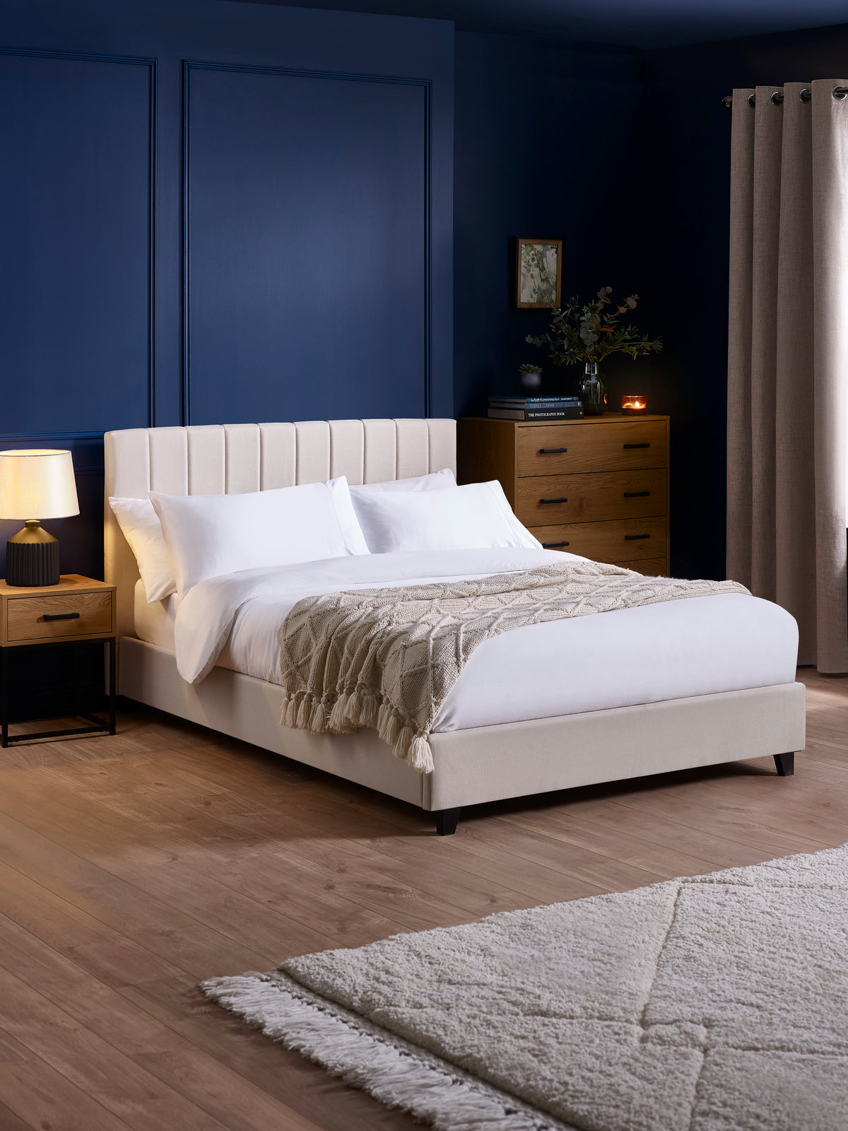 Aylen Oatmeal Linen Upholstered 120cm Small Double Bed Frame (oos)