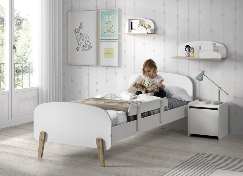 Kiddy White Bedroom W/Small Shelf