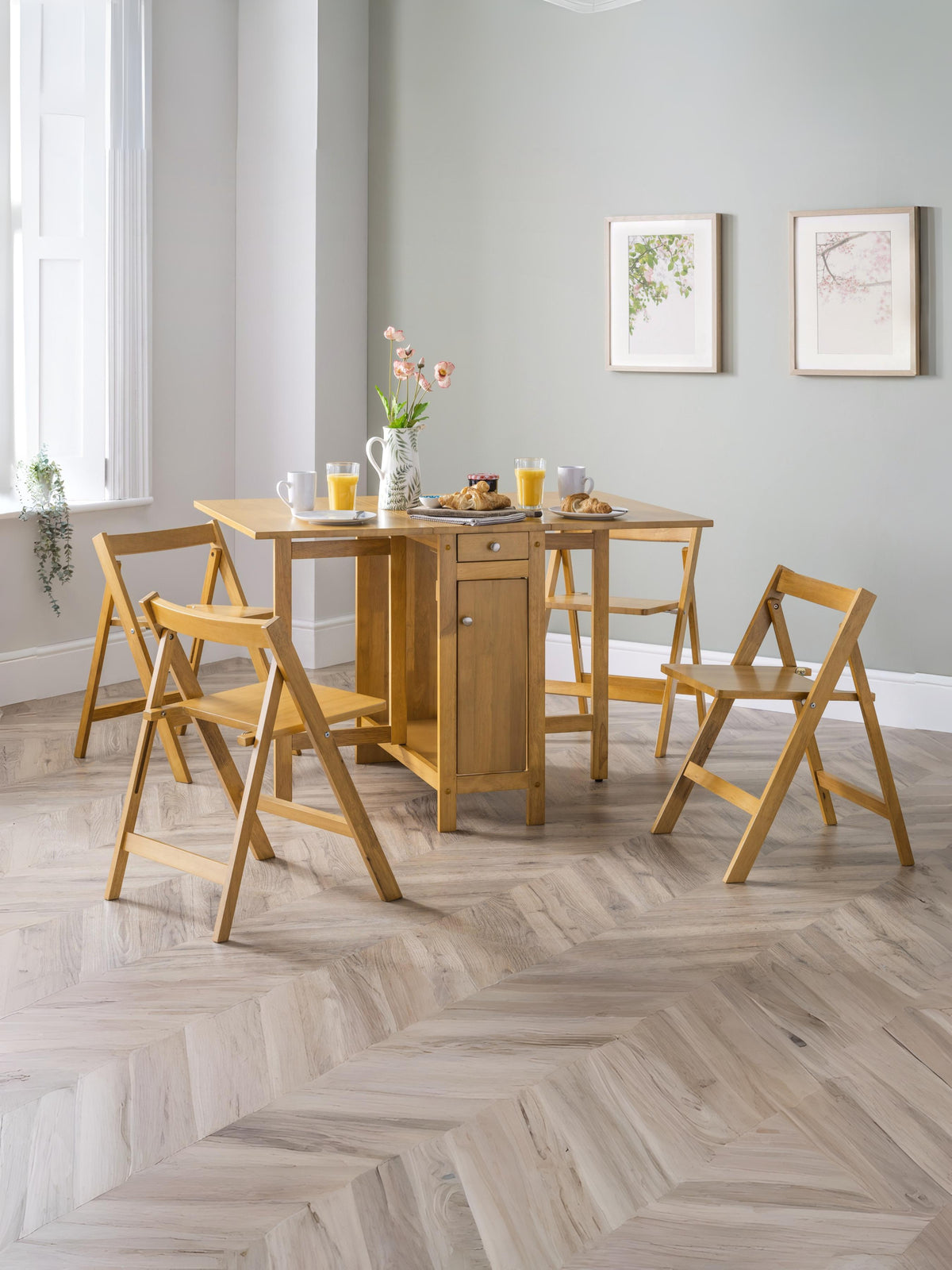 Savoy Light Oak 4 Seater Extending Dining Set (oos)