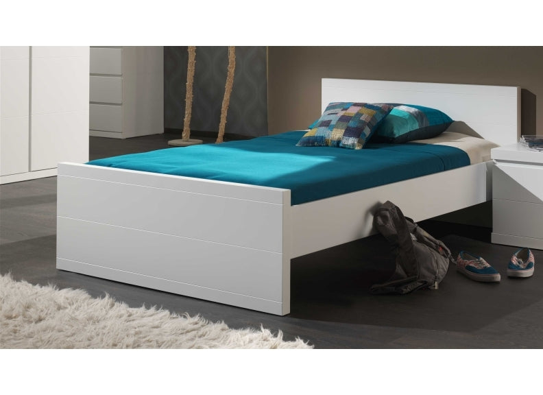Lara 4 ft6 Bed