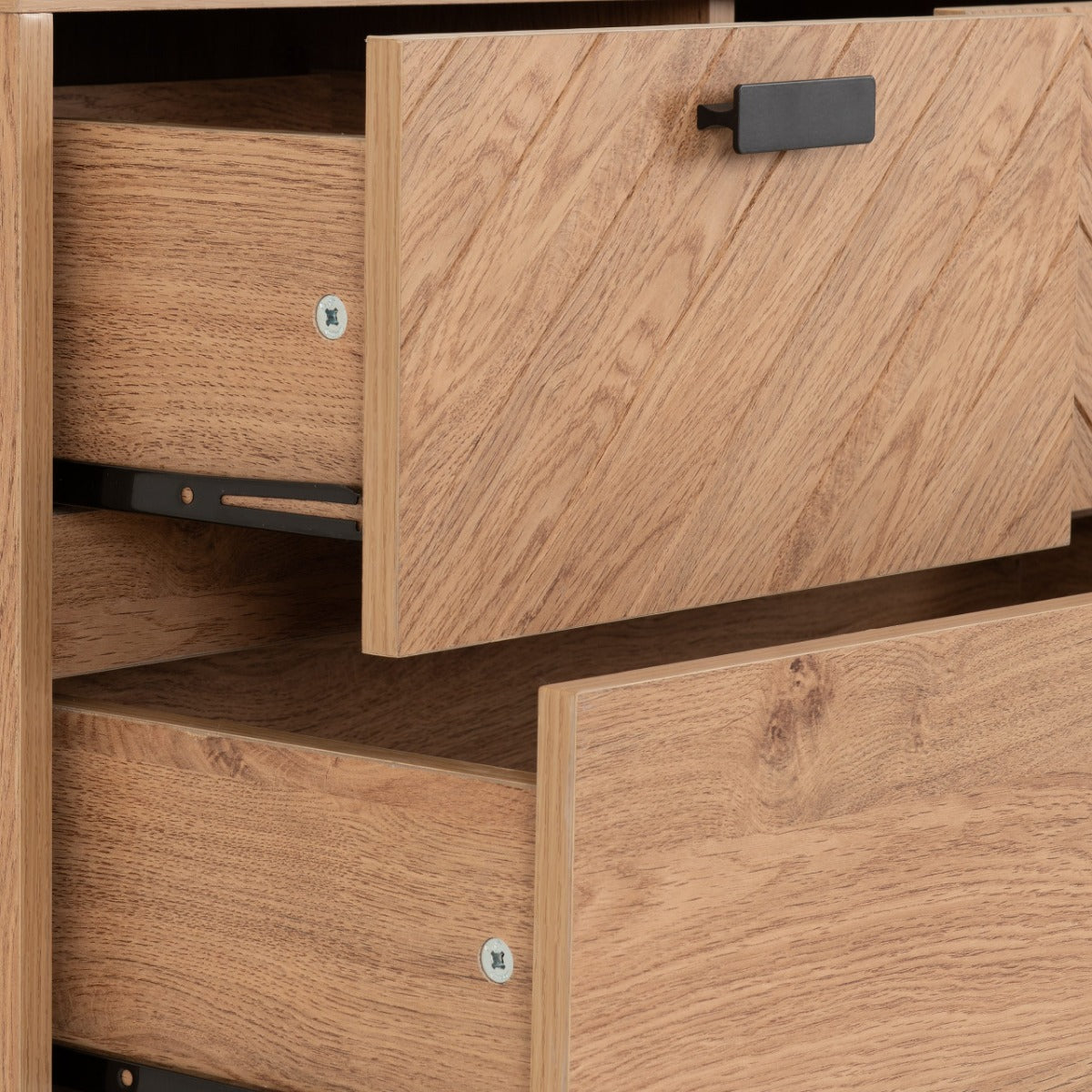 Leon Medium Oak Effect 3+2 Drawer Chest