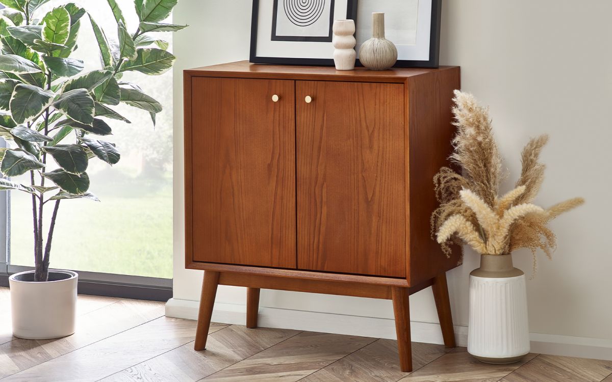 Lowry Writing Desk - room