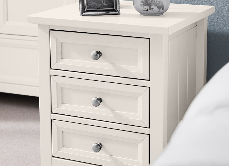 Maine Bedside - 1