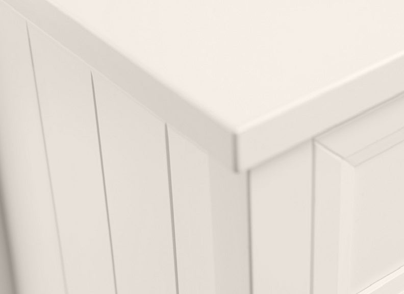Maine White Detail
