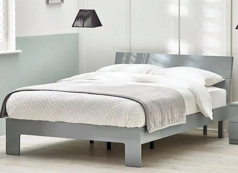 Manhattan Grey Gloss Bed
