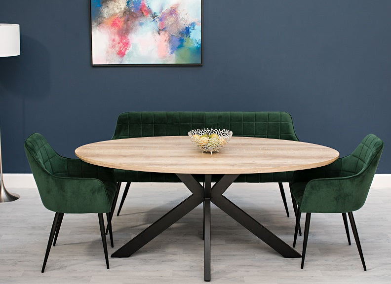 Manhattan Oval Dining