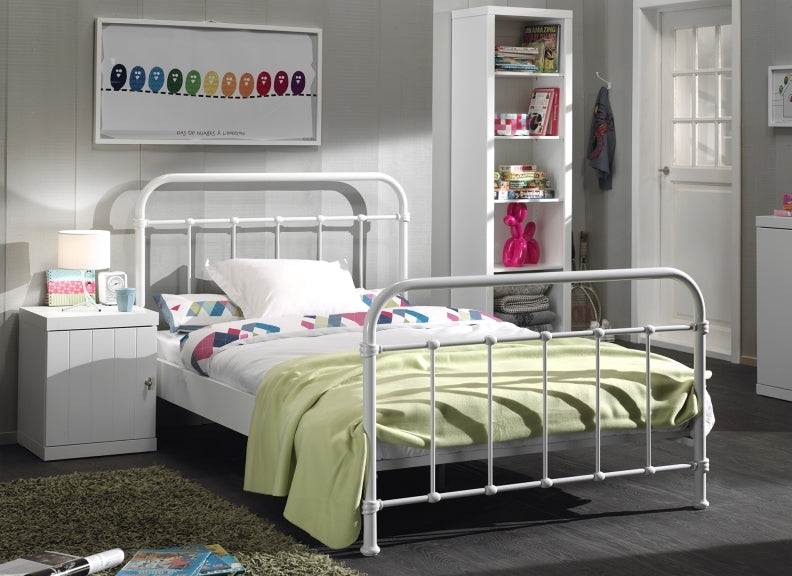 New York White Double Bedroom