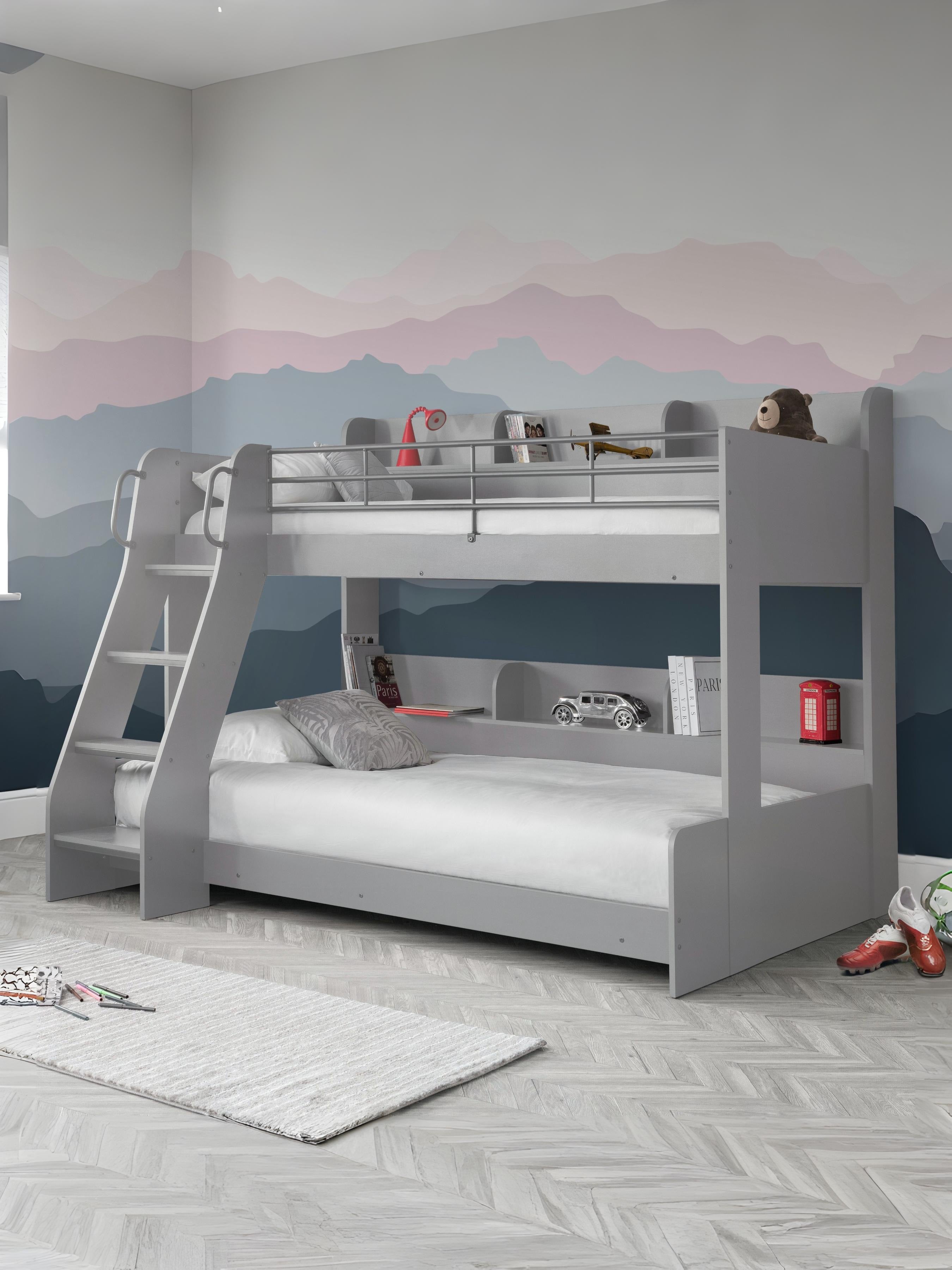 Domino Triple Sleeper Light Grey