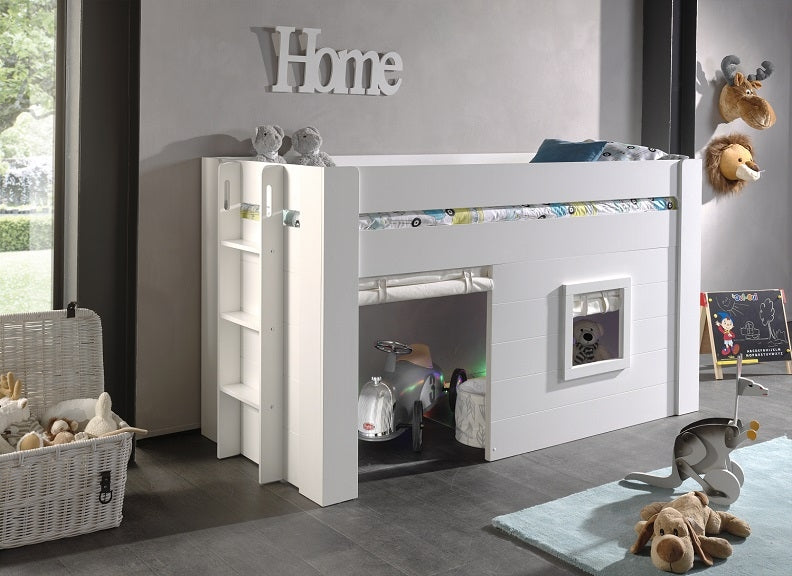 Noah Sleeper W/Curtains Room