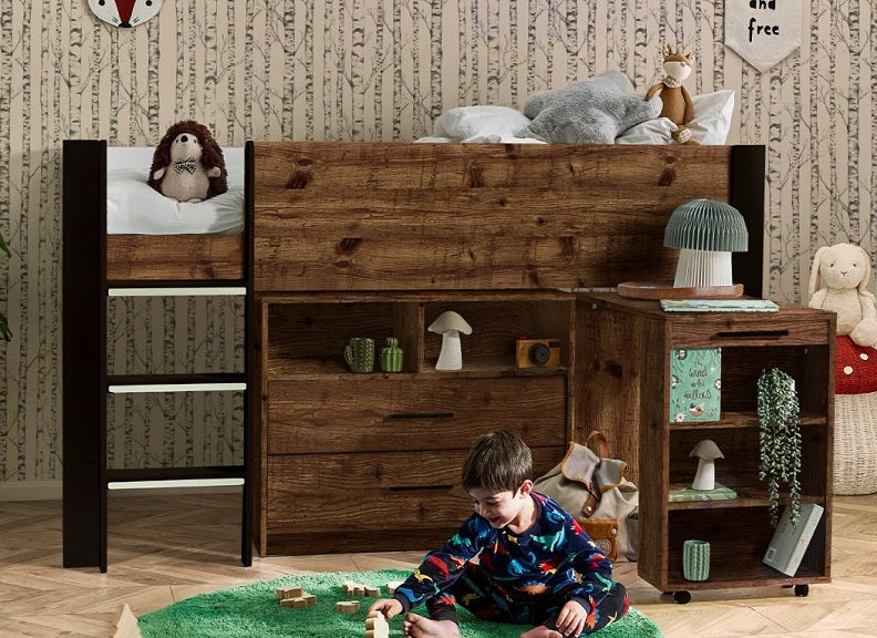 Otis Rustic Sleeper - room