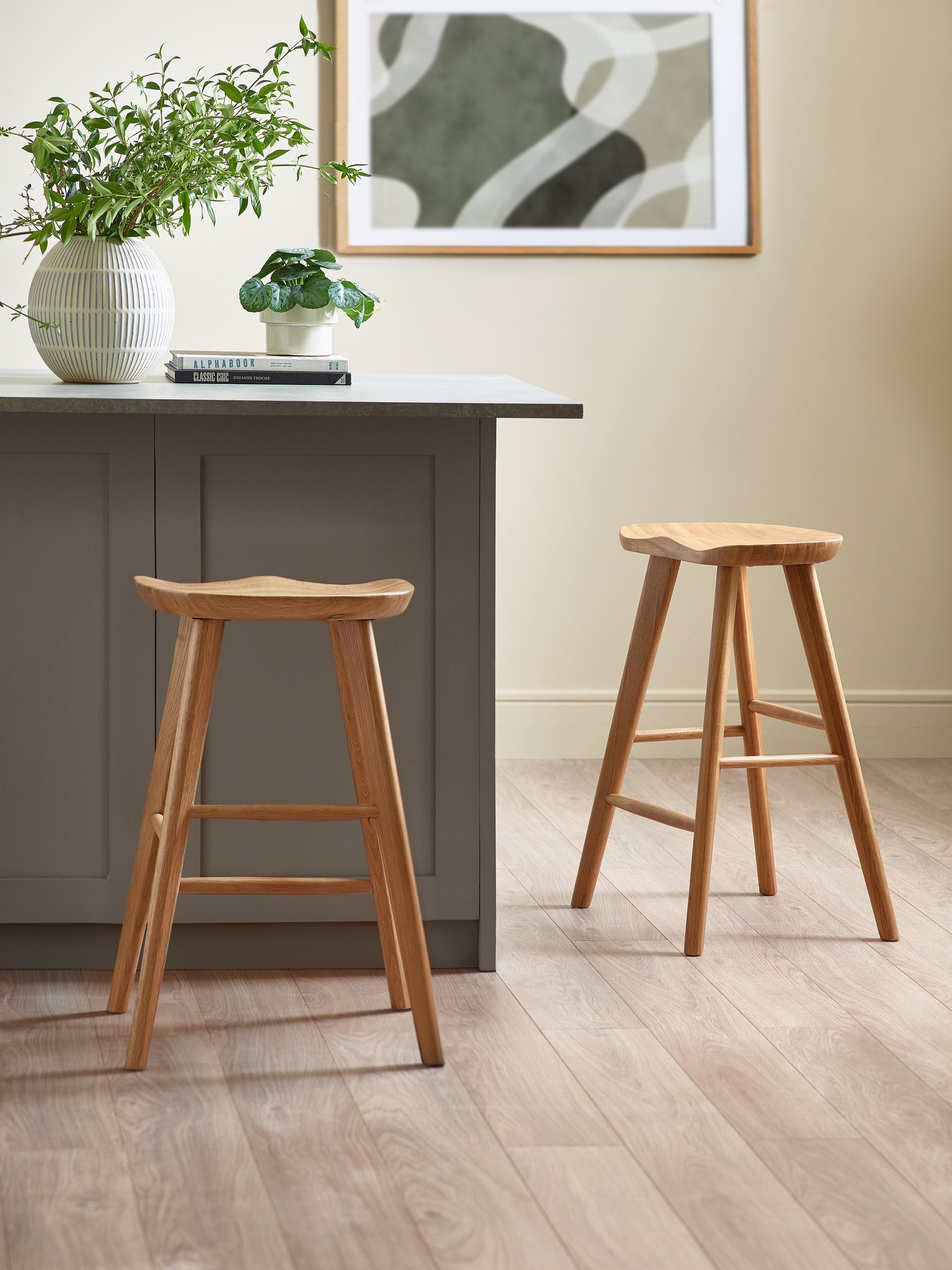 Mulu Natural Solid Oak Bar Stool