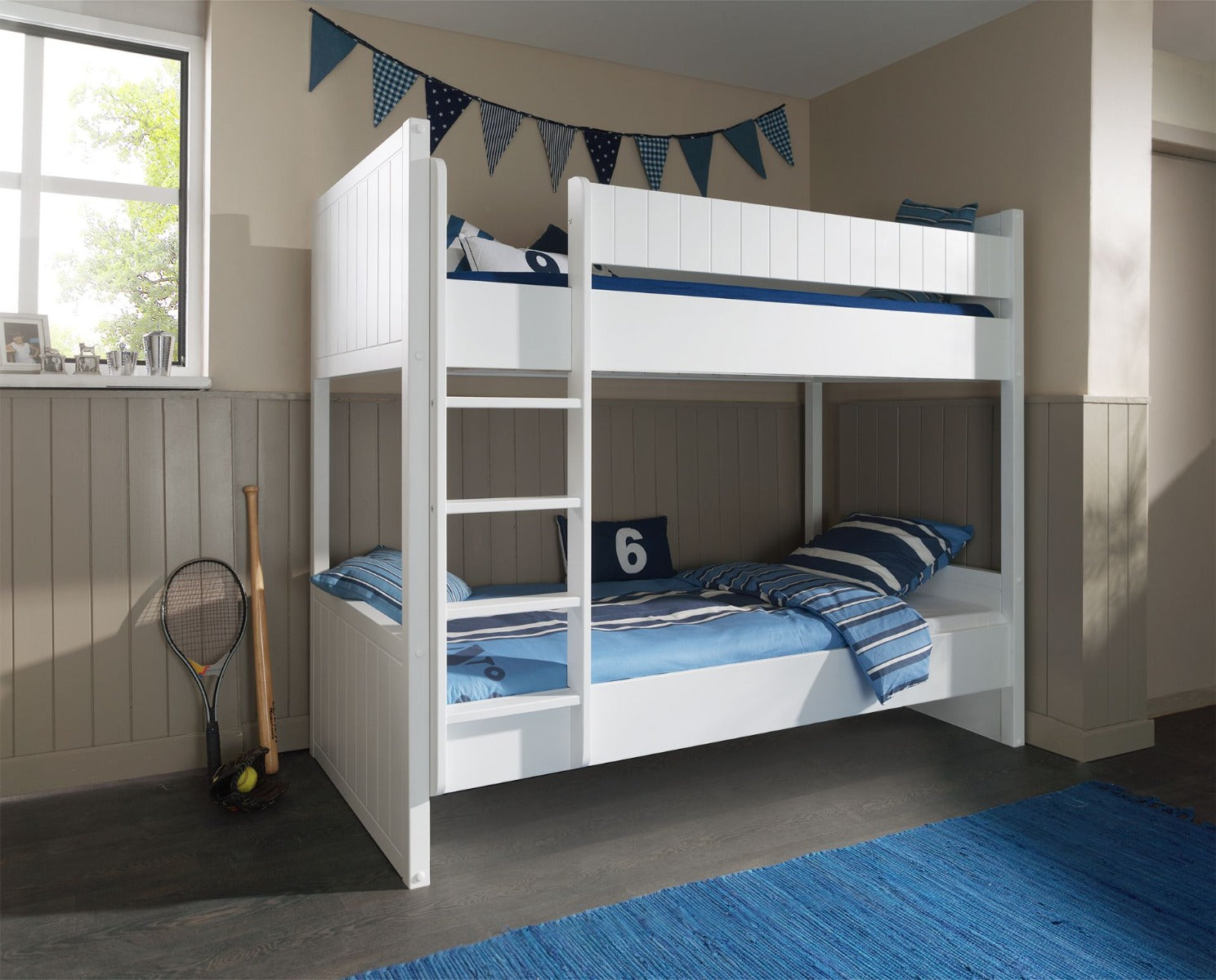 White Robin Bunk Bed - Stylish and Space-Saving Solution for Kids' Rooms