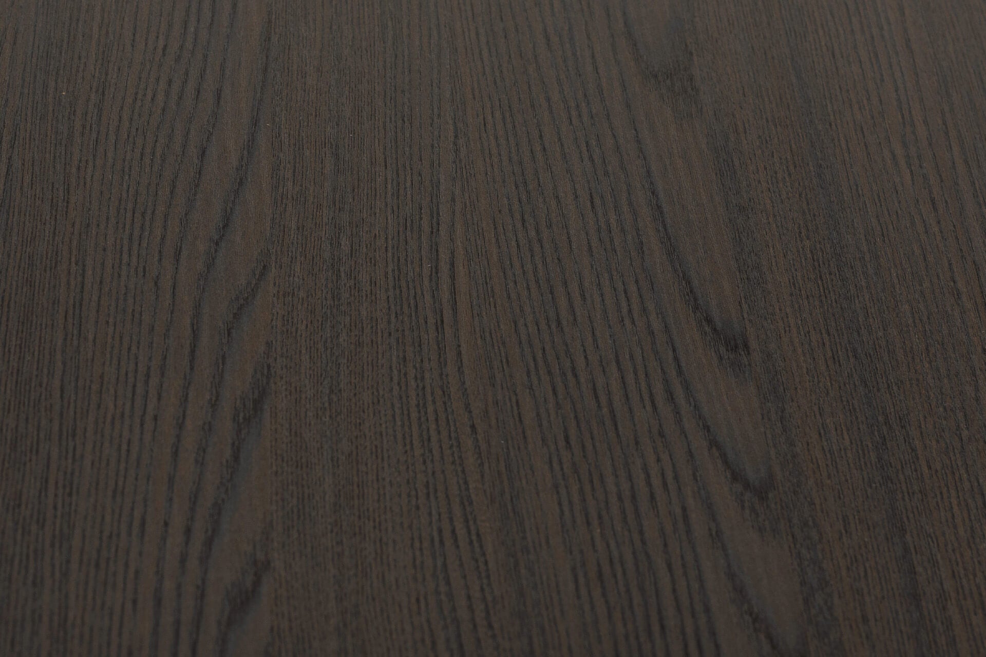 Sadia 2000 Oval Dining Table