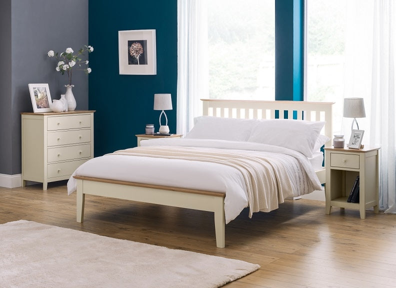 Salerno Ivory Room