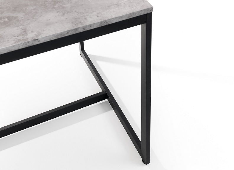Staten Dining Table Detail