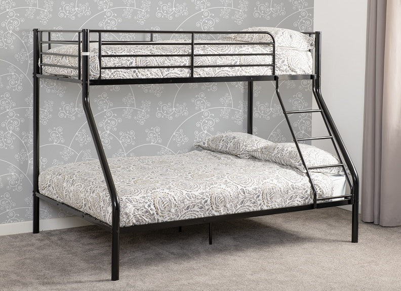 Tandi Black Sleeper Room