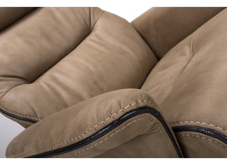 Texas Swivel Chairs W/Stool
