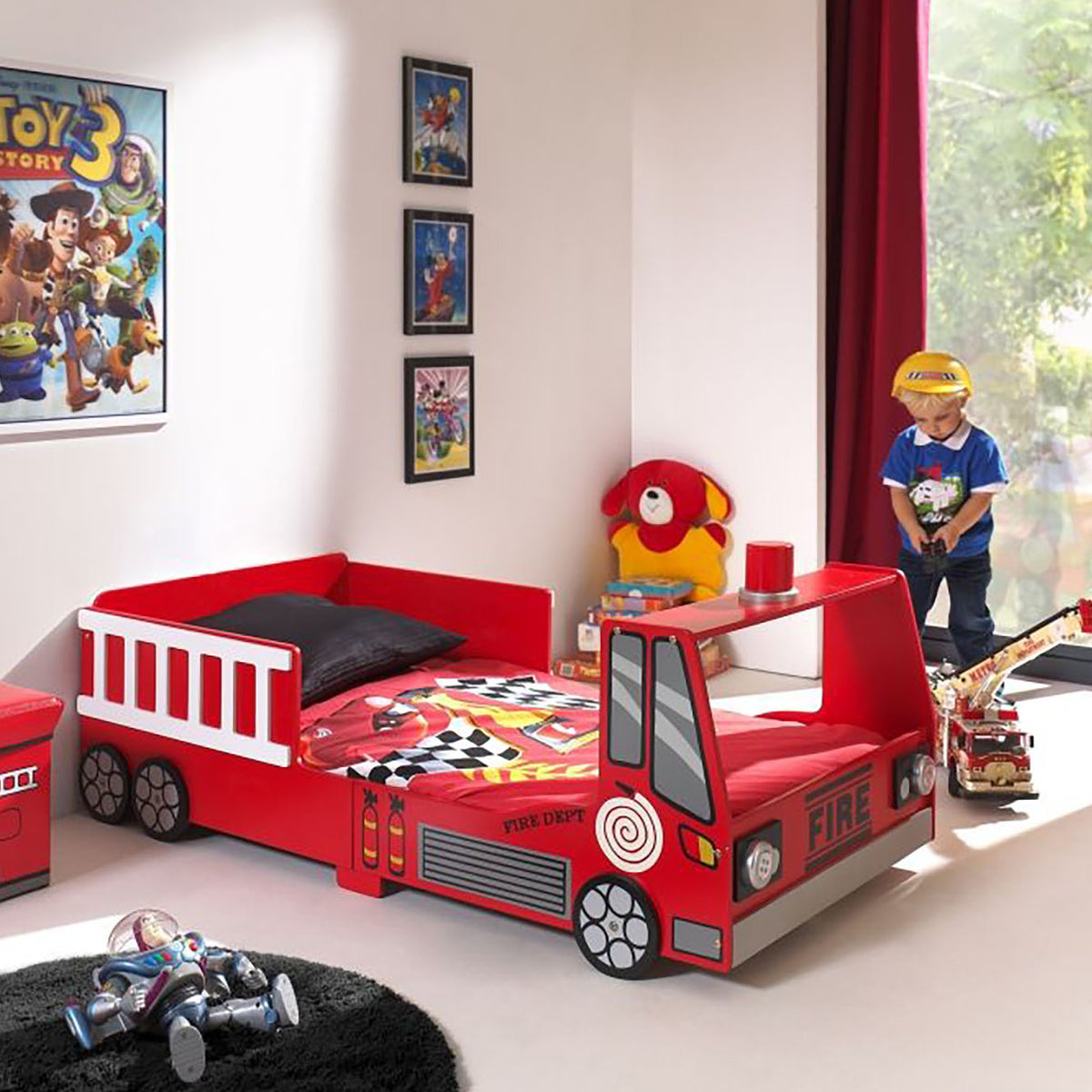 Vipack Fire Truck Toddler Bed in children's bedroom