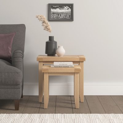 WINDSOR NEST OF 2 TABLES - NATURAL OAK