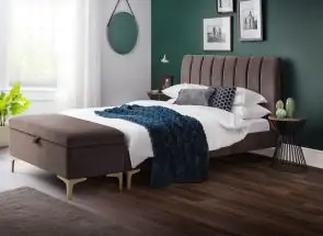 Deco Bed & Blanket Box