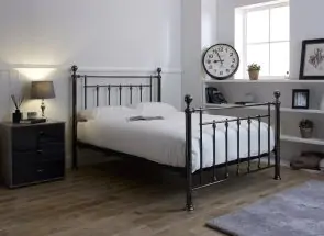 Kingston Bed With Chrome Finials
